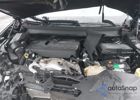 2019 Jeep Cherokee Limited 4X4 from USA, damaged, VIN 1C4PJMDN0KD142241